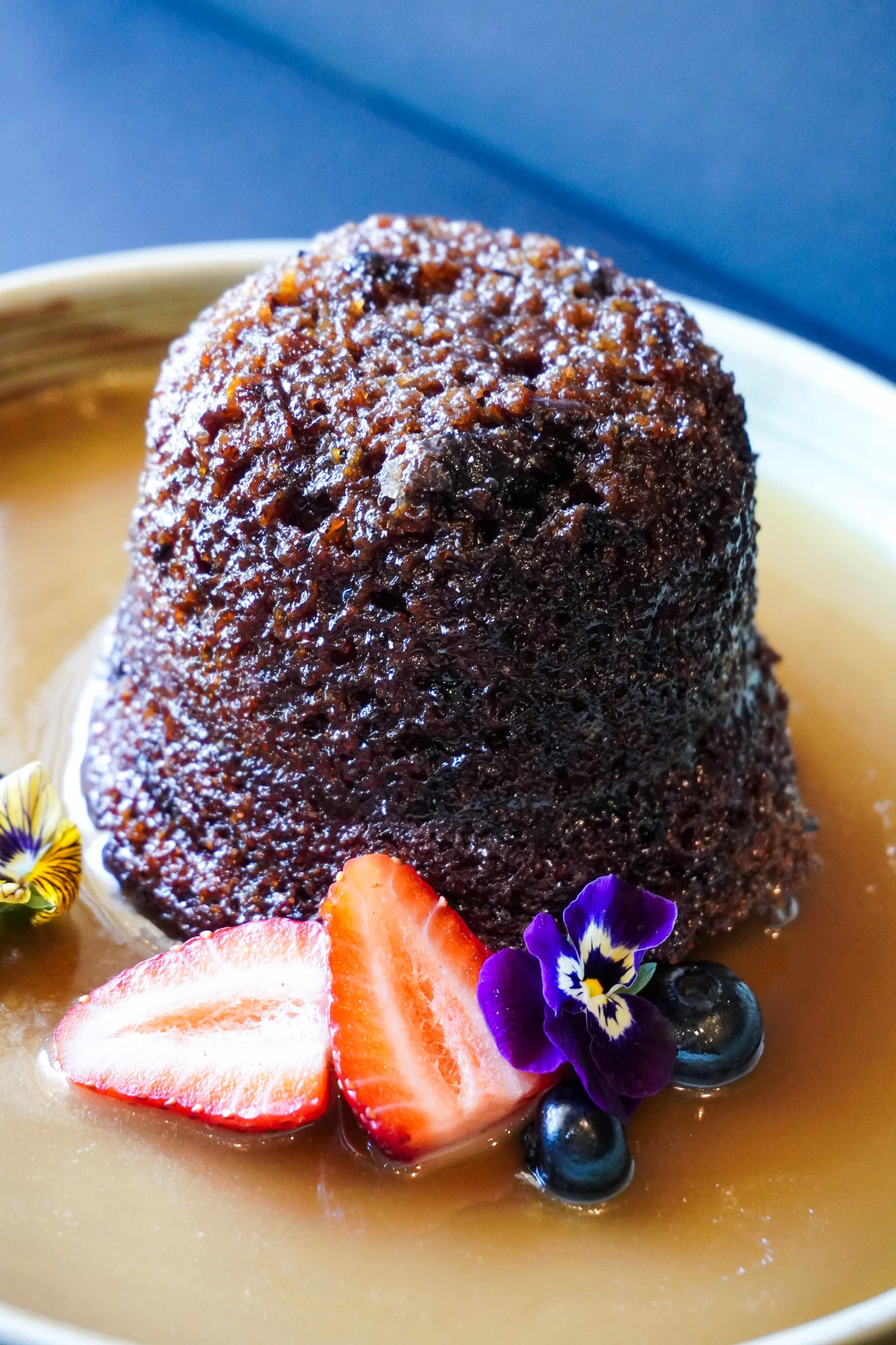 Sticky date pudding